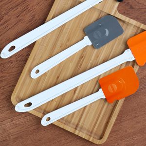 Espátula Pão-Duro de Silicone Laranja 24cm Linha Platinum VEM