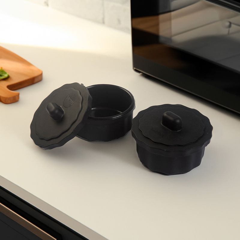 Pote-Gourmet-Bliss-com-Tampa-150ml-Preto-em-Silicone