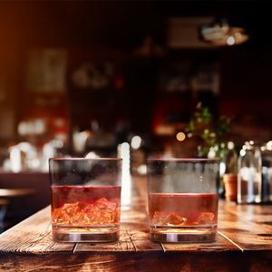 Copo de Whisky 300ml Natural em Policarbonato