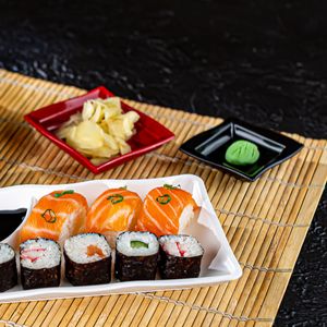 Molheira Moove Quadrada 35ml Vermelha em Policarbonato