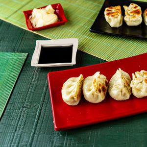 Molheira Shoyu Quadrada 60ml Branca em Policarbonato